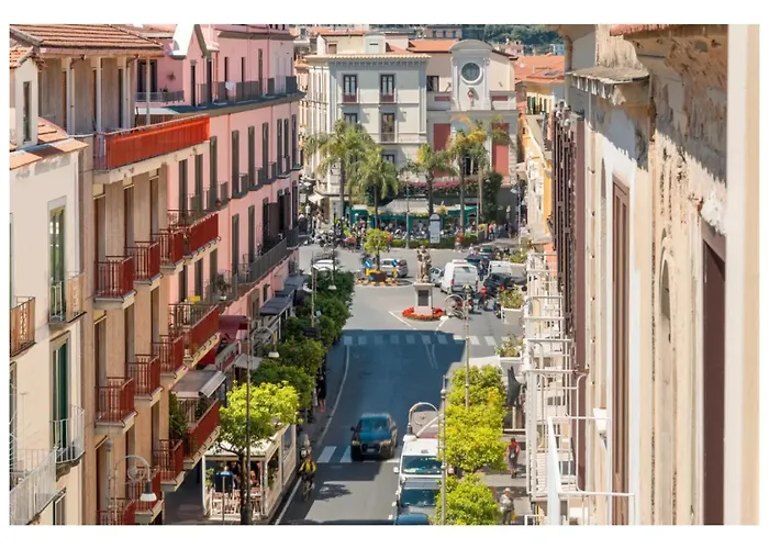 SorrentoVibes - Central Sorrento Apartment by PiazzaTasso&OldTown